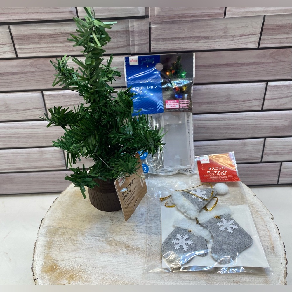 Daiso 🎄 Mini Plain Tree 7.87in & Decorative string Light & Mascot Ornament NWT